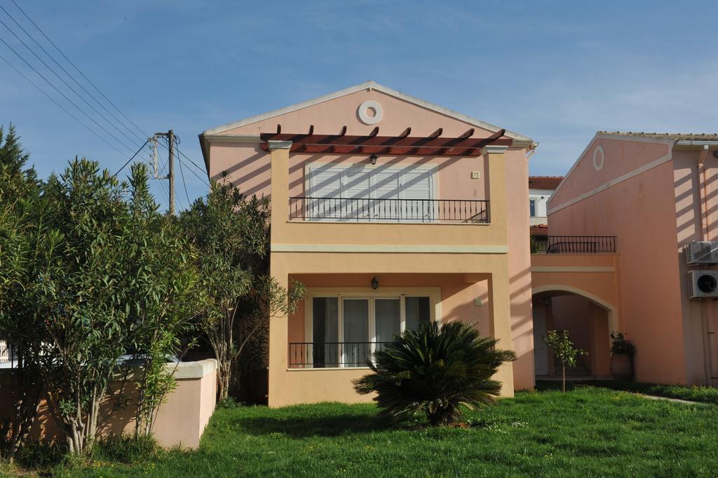 Dream Vacation Apartment Acharavi  Exterior photo