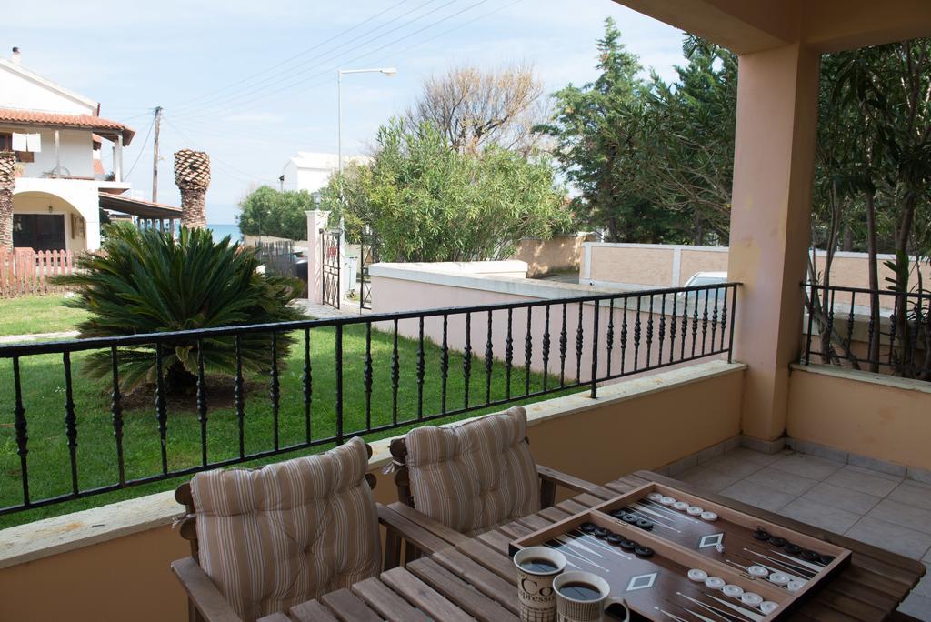 Dream Vacation Apartment Acharavi  Exterior photo